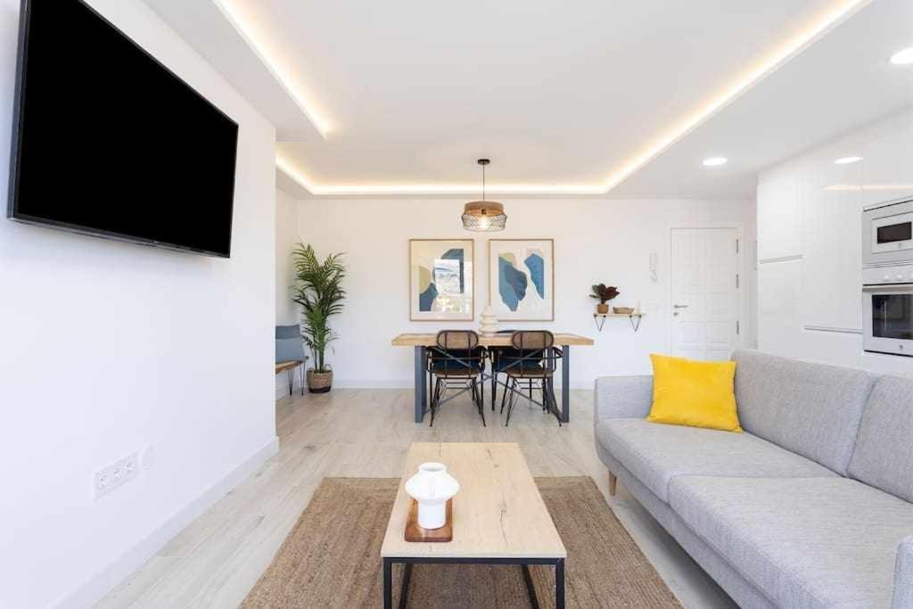 Sunnyland Apartment Arona โช ภายนอก รูปภาพ