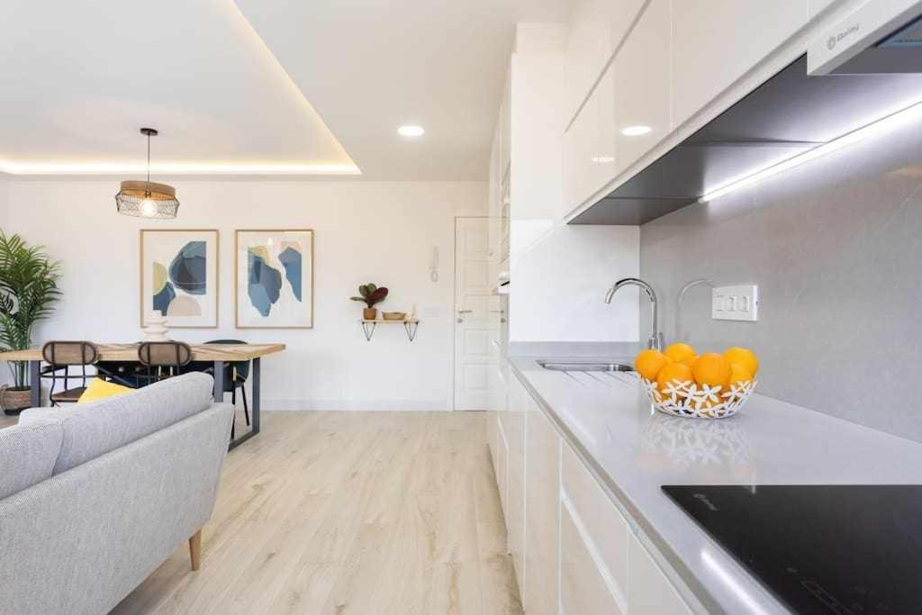 Sunnyland Apartment Arona โช ภายนอก รูปภาพ
