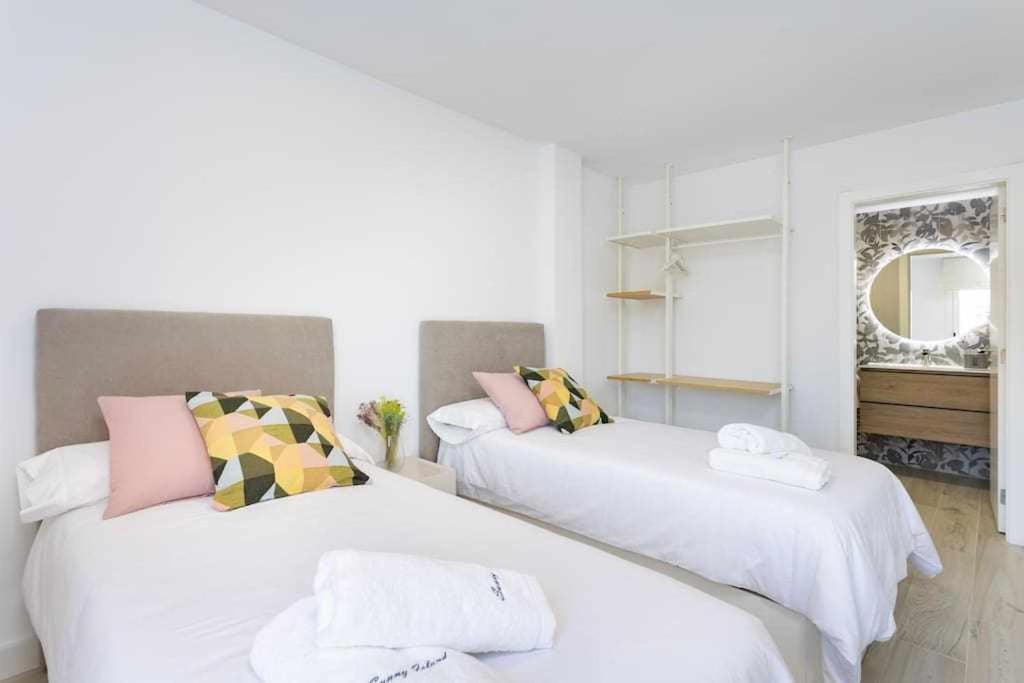 Sunnyland Apartment Arona โช ภายนอก รูปภาพ
